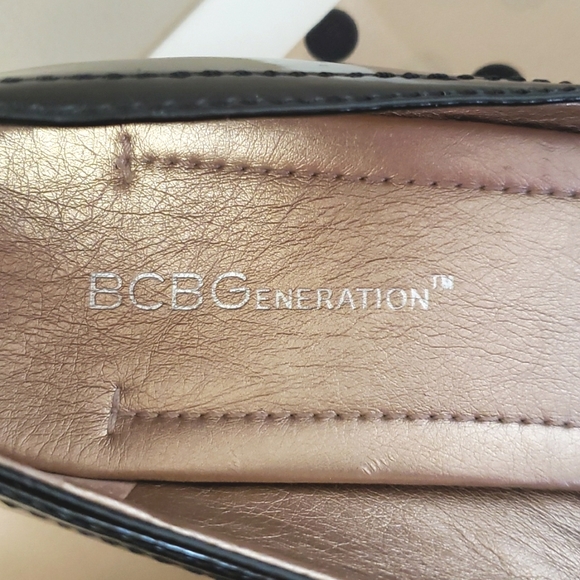 BCBGeneration Vegan Leather & Suede Wedge Peep Toe Heels GUC 8.5 - Picture 5 of 13